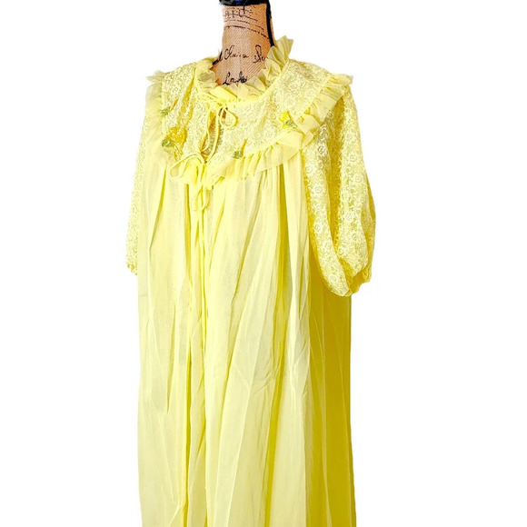 Vintage 60 70s Matching Peignoir Lace sheer Chiffon Set Size Large Medium Yellow - Picture 16 of 16